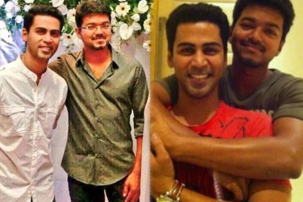 விஜய்யுடன் பாடகர் க்ரிஷ் எடுத்த லேட்டஸ்ட் புகைப்படம் வைரல்- இது யாருடைய வீடு? | Vijay And Singer Krish Latest Photo Goes Viral