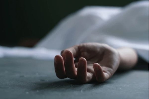 பெற்ற தந்தைக்கு இந்த நிலையா ; பாம்பை விட்டுகடிக்க வைத்த மகன்கள், காரணத்தால் அதிர்ச்சி | Is This The Fate Of A Real Father பெற்ற தந்தைக்கு இந்த நிலையா ; பாம்பை விட்டுகடிக்க வைத்த மகன்கள், காரணத்தால் அதிர்ச்சி | Is This The Fate Of A Real Father