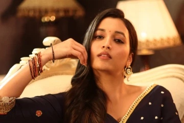 கே.ஜி.எப் படத்திலிருந்து நடிகை ஸ்ரீநிதி ஷெட்டியின் கலக்கலான புகைப்படங்கள்