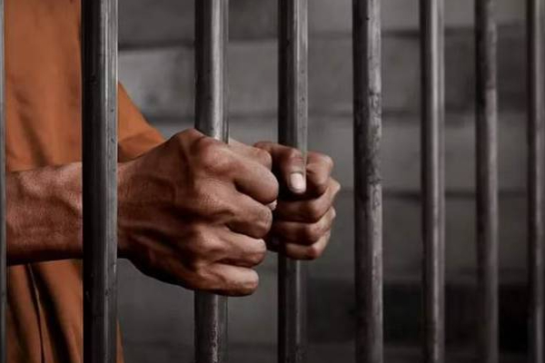 கொழும்பு சிறைச்சாலையில் கைதி ஒருவருக்கு நேர்ந்த சோகம்! | An Inmate Died In A Colombo Magazine Prison