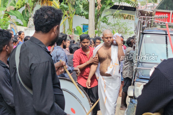 யாழில் துப்பாக்கிச்சூட்டுக்கு இலக்காகி உயிரிழந்த சிறுவன் - சடலத்துடன் வீதியில் போராடிய உறவுகள் | Police Shooting Boy Died In Jaffna Protest
