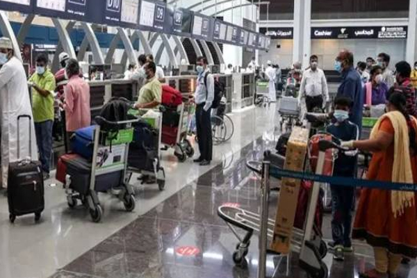 ஓமான் நாட்டுக்குள் சுற்றுலா விசா மூலம் நுழைவோருக்கு முக்கிய தகவல்! | Tourist Visa To Work Visa Oman Change Visa Law