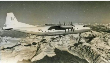 மலையில் விழுந்து நொறுங்கிய ராணுவ விமானம் - 56 ஆண்டுகளுக்கு பின் உடல்கள் கண்டெடுப்பு!