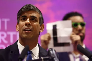 ரிஷியின் தோல்வியைக் கொண்டாடும் ரஷ்ய ஊடகங்கள்