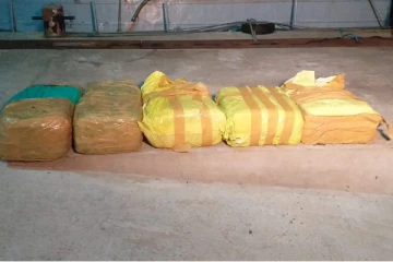 வடமராட்சியில் 174 கிலோ கஞ்சாவுடன் இருவர் கைது