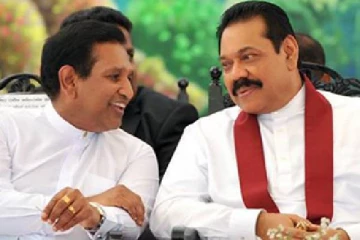 கொழும்பில் திருமண நிகழ்வில் அவசர தொலைபேசி அழைப்பை எடுத்த மகிந்த-அரசியல்வாதியிடம் விடுத்த கோரிக்கை