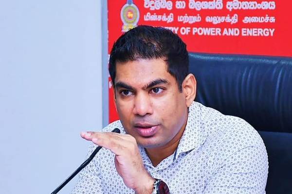 முச்சக்கரவண்டிகள் பொலிஸ் நிலையம் செல்லவும்! அமைச்சர் அறிவிப்பு | Check In At The Police Station To Get Fuel