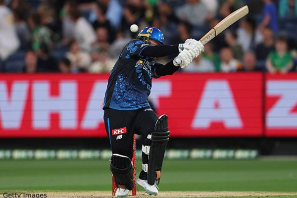 Adelaide Strikers 83 all out