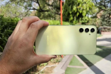 Samsung 5G Smart Phone மீது திடீரென விலை குறைப்பு.. Amazon, Flipkart தளத்தில் வாங்கலாம்