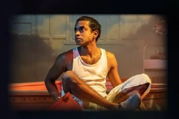 லண்டனில் சிறந்த நடிகருக்கான விருதை வென்ற இலங்கையர் (PHOTO)