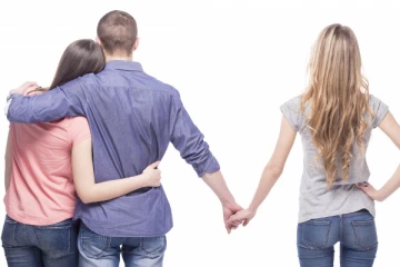 கணவரை பகிர்ந்துக்கொள்ள விரும்பாதவர்கள் இந்திய பெண்கள் : யார் சொன்னது தெரியுமா?