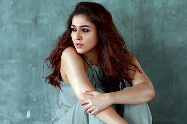 கண்ணான கண்ணே.. அன்பு மகனுக்கு முத்தம் கொடுக்கும் நயன்தாரா.. அவரே வெளியிட்ட அழகிய வீடியோ | Nayanthara Son Latest Video