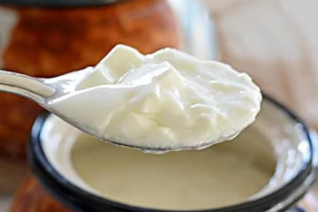 யார் யாரெல்லாம் இரவில் மறந்தும் கூட தயிர் சாப்பிடக் கூடாது? மீறினால் ஆபத்து.. ஜாக்கிரதை!