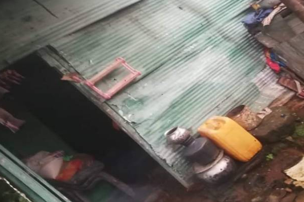 நுவரெலியாவில் எவ்வித வசதிகளும் எவ்வித வசதியும் இன்றி வாழும் மக்கள்! | People Living Without Any Facilities Nuwara Eliya