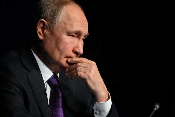 உக்ரைன் போர் தொடர்பில் பின்வாங்கும் புடின்! | Putin Backs Down On Ukraine War