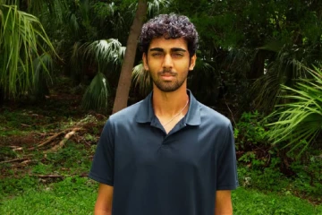 306 வருட சாதனையை முறியடித்த 18 வயது அமெரிக்க பேராசிரியர்