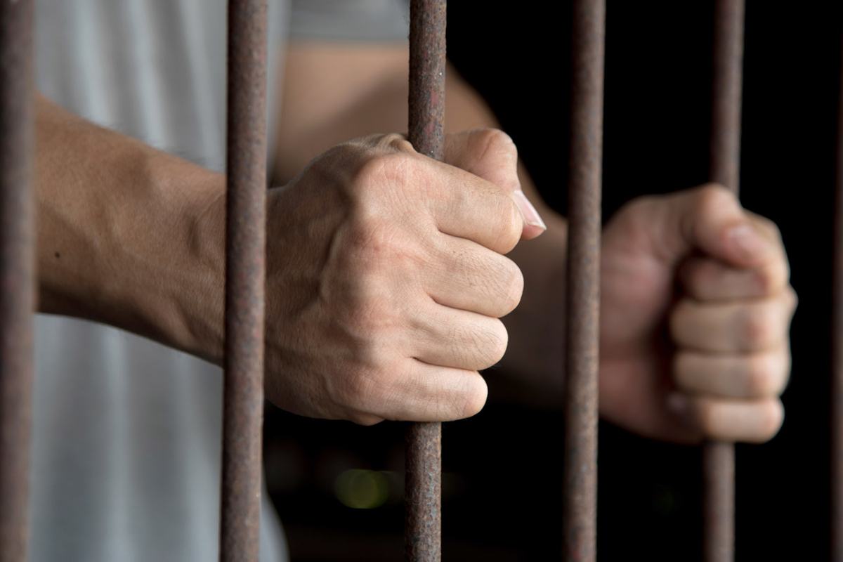 மரண தண்டனை விதிக்கப்பட்ட கைதி உயிரை மாய்க்க முயற்சி | Prisoner Sentenced To Death Attempts Suicide