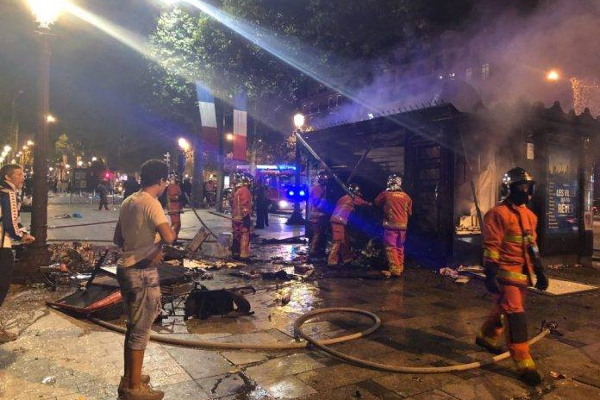 கால்பந்து போட்டியால் பிரான்ஸில் வெடித்த கலவரம்! | Riots Broke Out In France Due To A Football Match