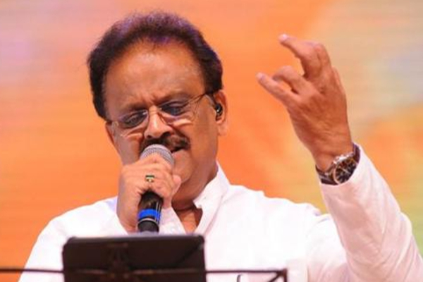 மறைந்த பாடகர் எஸ்.பி.பியின் முழு குடும்பத்தை பார்த்துள்ளீர்களா.. இதோ அழகிய புகைப்படம்