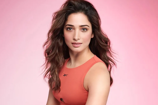 சமந்தாவை மிஞ்சும் நடிகை தமன்னாவின் இன்றைய சொத்து மதிப்பு.. எவ்வளவு தெரியுமா | Tamanna Property Value Higher Then Samantha சமந்தாவை மிஞ்சும் நடிகை தமன்னாவின் இன்றைய சொத்து மதிப்பு.. எவ்வளவு தெரியுமா | Tamanna Property Value Higher Then Samantha