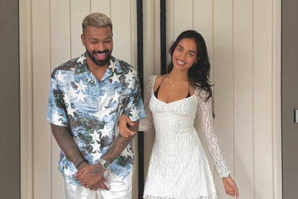 காதலியுடன் நடுக்கடலில் ரொமான்ஸ்!! கிரிக்கெட் வீரர் ஹர்திக் பாண்டியா புகைப்படங்கள்.. | Hardik Pandya Mahieka Sharma S Romantic Moment காதலியுடன் நடுக்கடலில் ரொமான்ஸ்!! கிரிக்கெட் வீரர் ஹர்திக் பாண்டியா புகைப்படங்கள்.. | Hardik Pandya Mahieka Sharma S Romantic Moment