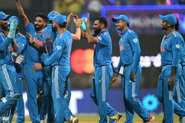 நியூசிலாந்தை வீழ்த்தி இறுதிப்போட்டிக்கு முன்னேறிய இந்தியா