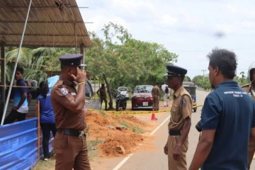 கொக்குத்தொடுவாய் மனிதப் புதைகுழி விவகாரம்: ஊடகவியலாளர்களுக்கு பொலிஸார் அச்சுறுத்தல்!