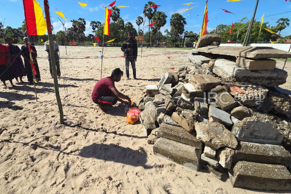 உடுத்துறை நினைவாலயத்தில் மாவீரர் வார மூன்றாம் நாள் நினைவஞ்சலி | Maaveerar Week 3Rd Day Commemoration At Uduthurai