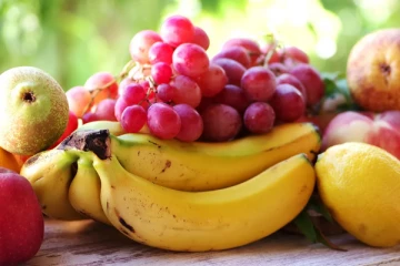 பழங்களை மாலை 4 மணிக்கு மேல் சாப்பிட கூடாது! மீறி சாப்பிட்டால் என்ன நடக்கும் தெரியுமா?