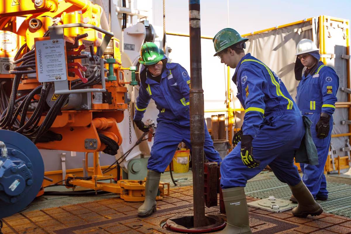 ஈரான் போரினால் அதிகரிக்கும் கனடாவின் எண்ணெய் மற்றும் எரிவாயு லாபம் | Canada Oil Gas Profits Surge