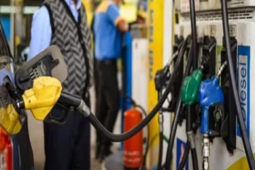 2 ஆண்டுகளுக்குப் பின் குறைந்த பெட்ரோல் டீசல் விலை - அரசு முக்கிய அறிவிப்பு!