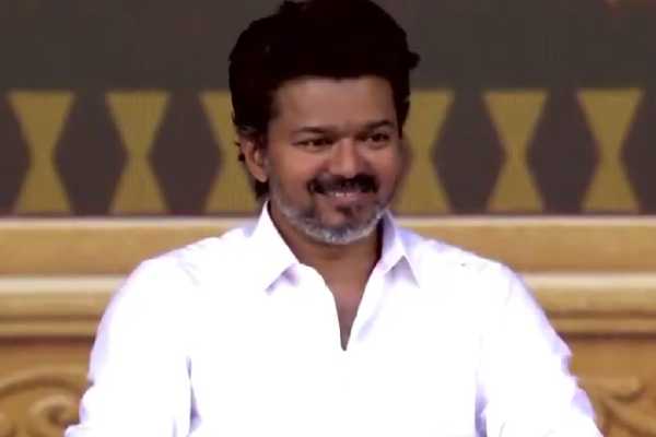 மதுரை மாநாடு!! கண்ணீர்விட்டு எமோஷ்னலான தவெக தலைவர் விஜய்.. | Tvk Maanaadu Emotional Vijay After Ramp Walk
