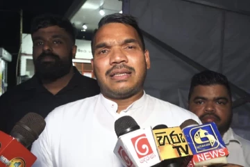 තව දවසකට මාව CID එකට කැඳවයි - තෙල් මිල වැඩි කළ ඇත්තම හේතුව කියන නාමල් [VIDEO]