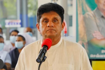மக்களுக்கு அரசாங்கம் வழங்கும் திடீர் பரிசுகள்! கிண்டலாக கூறிய எதிர்க்கட்சித் தலைவர் (படங்கள்)