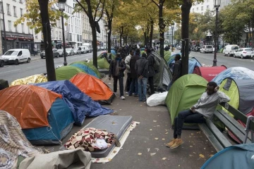 பாரிஸில் வீதிகளில் உறங்குபவர்கள் தொடர்பில் வெளியான அதிர்ச்சித் தகவல்!