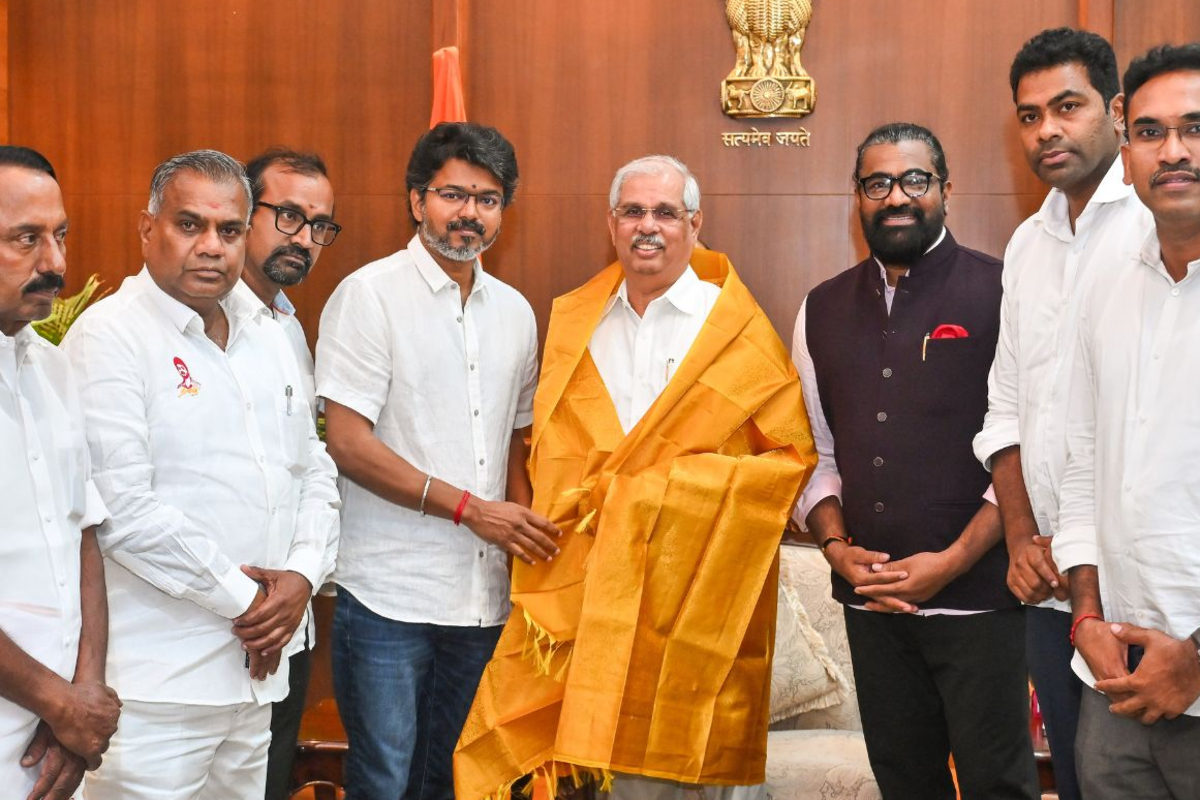 மீண்டும் தள்ளிப்போகின்றதா விஜய் இன் பதவியேற்பு விழா; தவிப்பில் தமிழக மக்கள்! | Is Vijay S Swearing Ceremony Being Postponed Again
