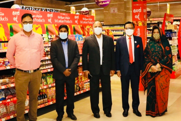 ඕමානයේ ස්පාර් සුපිරි වෙළඳසලේ දී “ශ්‍රී ලාංකික නිෂ්පාදන”වෙළඳ කුටියක් ..... | Srilanka Foreign