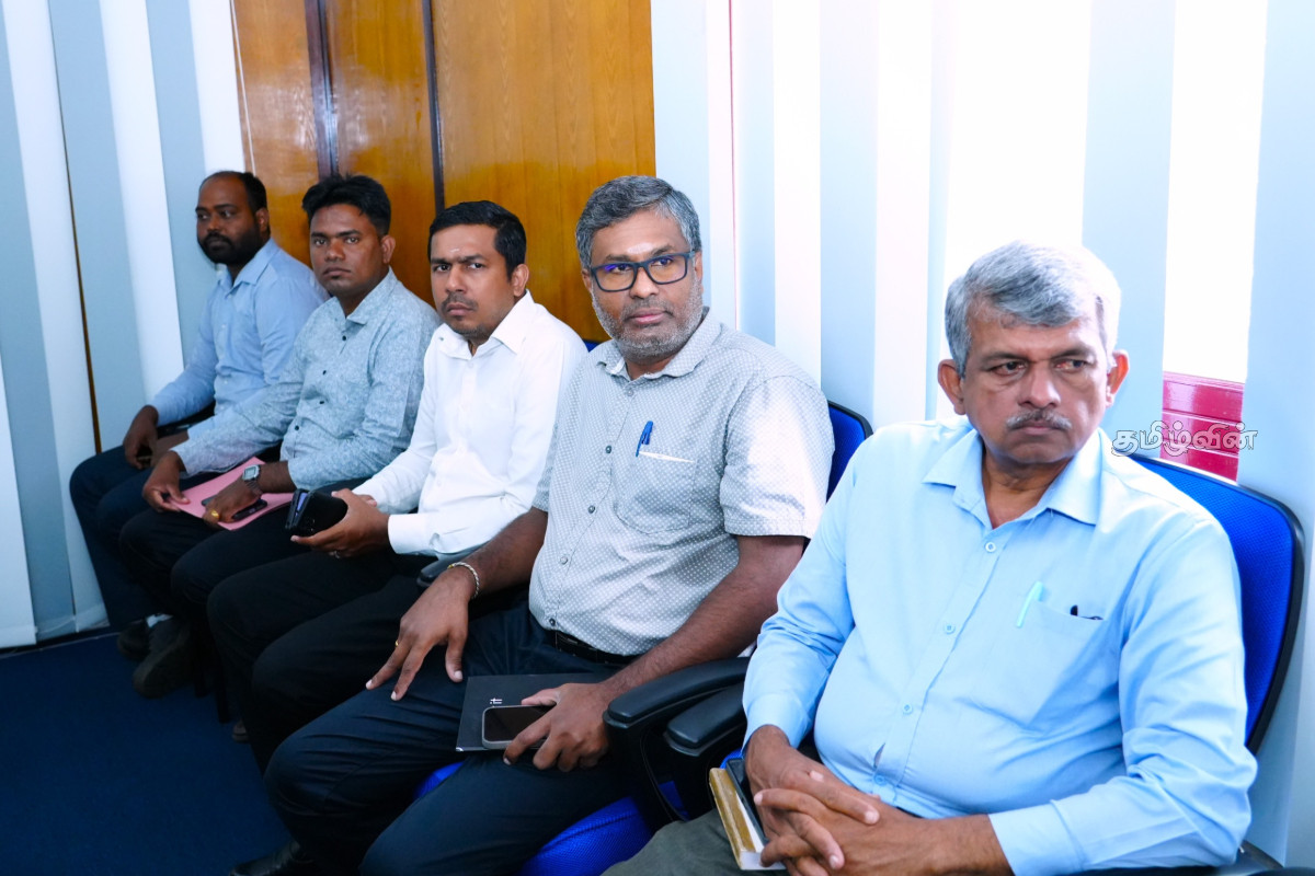 யாழ்ப்பாணம் - கொழும்பு இடையிலான தொடருந்து சேவைகள் தொடர்பில் முக்கிய கலந்துரையாடல் | Discussion Train Services Between Jaffna Colombo யாழ்ப்பாணம் - கொழும்பு இடையிலான தொடருந்து சேவைகள் தொடர்பில் முக்கிய கலந்துரையாடல் | Discussion Train Services Between Jaffna Colombo