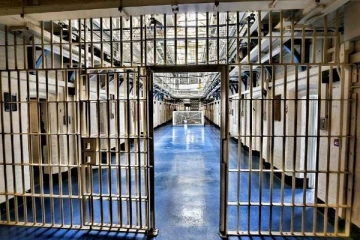 சிறைச்சாலைகளாக மாறும் அரசாங்கத்திற்கு சொந்தமான இரண்டு கட்டடங்கள்!