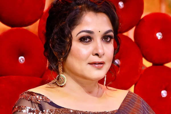 நடிகை ரம்யா கிருஷ்ணனின் க்ரஷ் இந்த நடிகர் தானாம்.. அவரே கூறியுள்ளார்