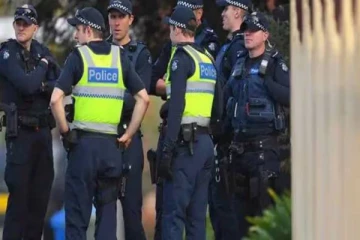 பல்கலைக்கழகத்தில் 2 மாணவிகள் உட்பட மூவர் மீது கத்திக்குத்து தாக்குதல் நடத்திய இளைஞன்!