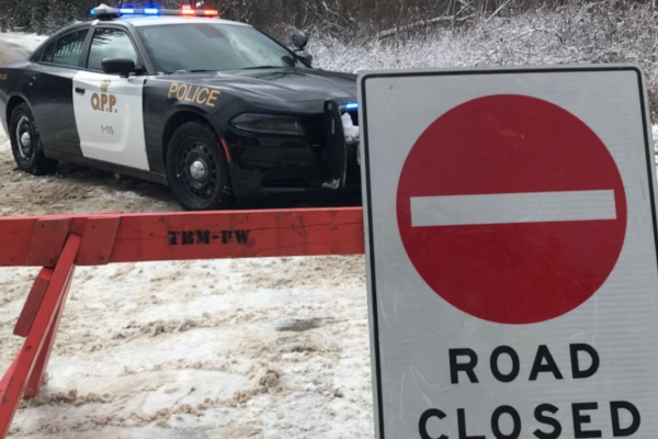 ஒன்றாரியோவில் இடம்பெற்ற கோர விபத்து 3 பேர் பரிதாப மரணம் | Highway 11 Closed Following Fatal Northern Ontario