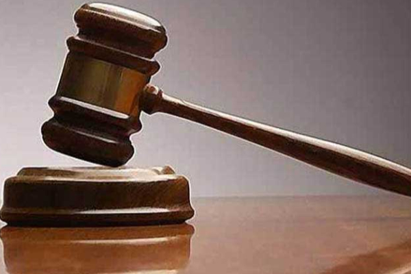 நீதிமன்றில் வாடிக்கையாளருக்காக காணொளி அழைப்பை மேற்கொண்ட சட்டத்தரணிக்கு சிக்கல் | Lawyer Trouble Making Video Call Client In Court