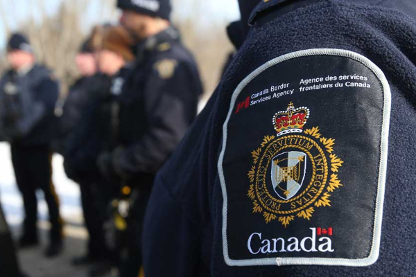 19,000 புலம்பெயர்ந்தோரை நாடுகடத்திய கனடா அரசு | Canada Deported 19000 Migrants In 2025