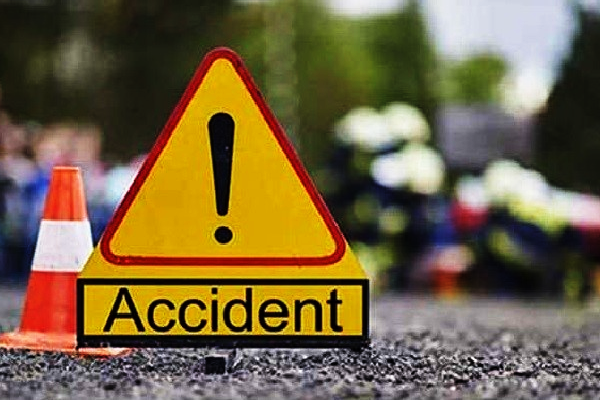 யாழில் விபத்தில் சிக்கி ஒருவர் படுகாயம்...! | Jaffna Punnalaikattuvan Tipper Bike Accident