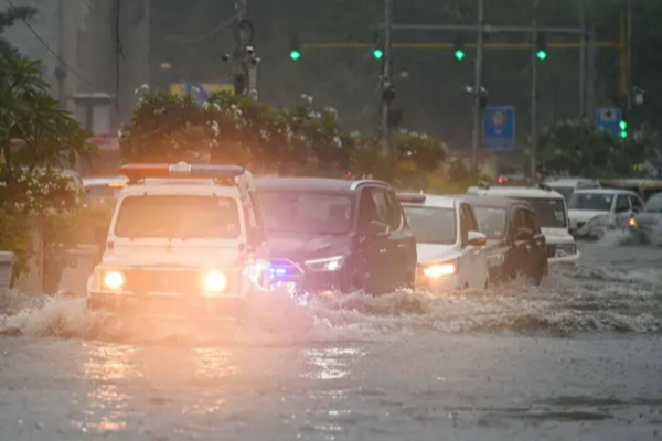 பொலநறுவையில் கனமழை.. சாரதிகளுக்கு வெளியான அறிவிப்பு | Polonnaruwa Rain Main Road Closed பொலநறுவையில் கனமழை.. சாரதிகளுக்கு வெளியான அறிவிப்பு | Polonnaruwa Rain Main Road Closed