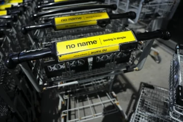 உணவுப்பொருட்கள் வாங்க கஷ்டப்படும் கனேடியர்களுக்கு ஒரு மகிழ்ச்சியான செய்தி