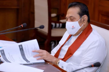 மின்சார நெருக்கடிக்கு தீர்வாக புதுப்பிக்கத்தக்க எரிசக்தியை பயன்படுத்துவதற்கான தடைகளை நீக்குங்கள்: மகிந்த ராஜபக்ச