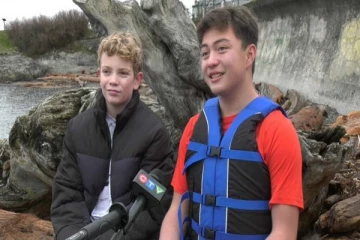 கனடாவில் 8ம் தரத்தில் பயிலும் மாணவர்களின் வியக்க வைக்கும் கண்டுப்பிடிப்பு!