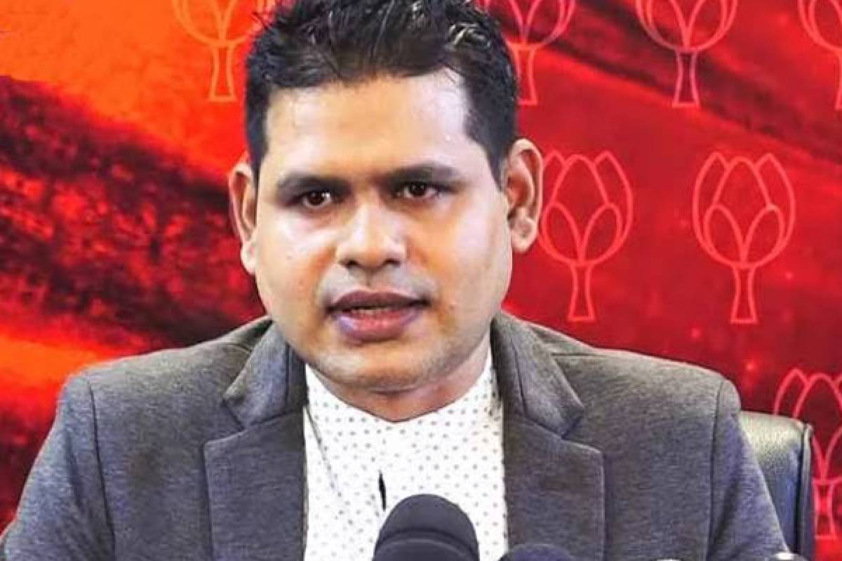 நாமல் ராஜபக்சவை நாட்டின் தலைவராக்குவதே குறிக்கோள் : மொட்டுவின் முன்னாள் எம்.பி சூளுரை | Our Aim Is To Make Namal The Country S Leader